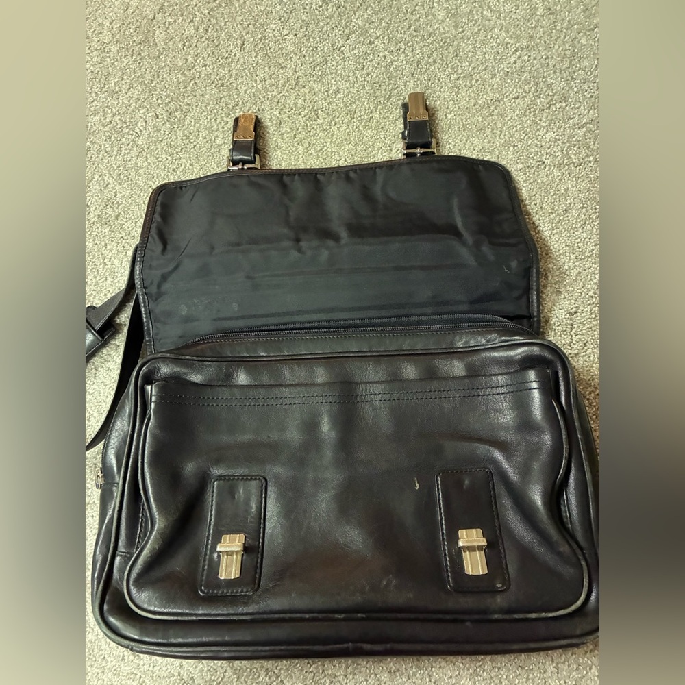 Coach Black Leather Messenger Bag - Picture 9 of 12